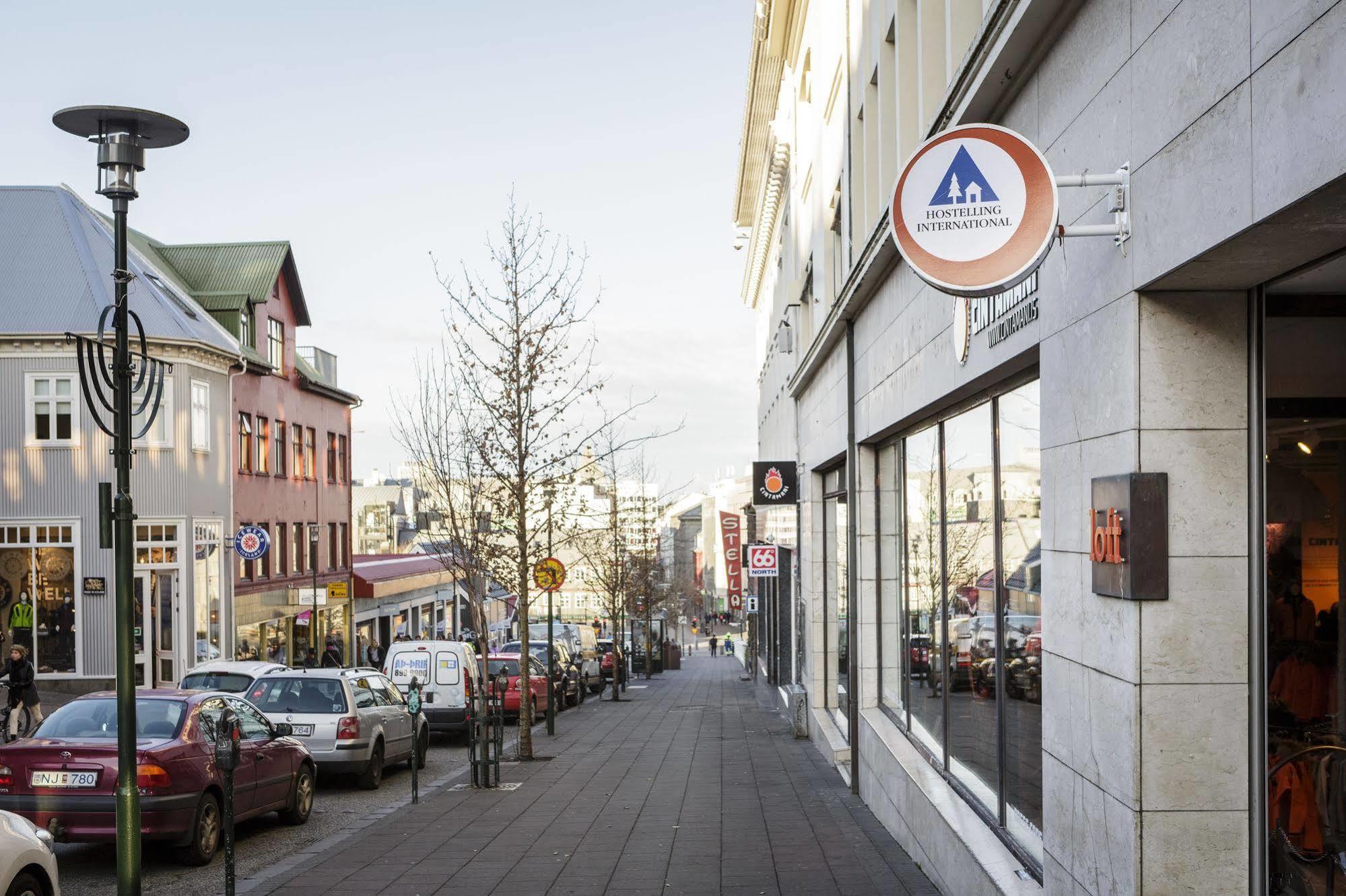 Loft - Hi Eco Hostel Reykjavik Bagian luar foto