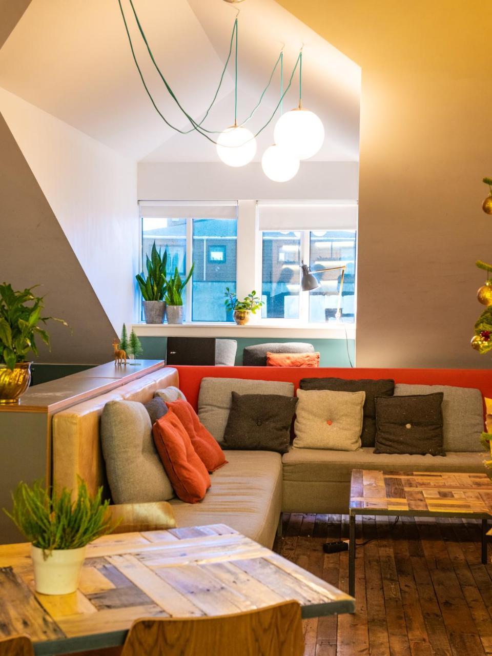 Loft - Hi Eco Hostel Reykjavik Bagian luar foto